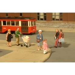 Bachmann Industries O Strolling Figures