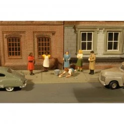Bachmann Industries O Sidewalk People (7)