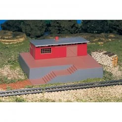 Bachmann Industries HO Storage Building with Steam Whistle